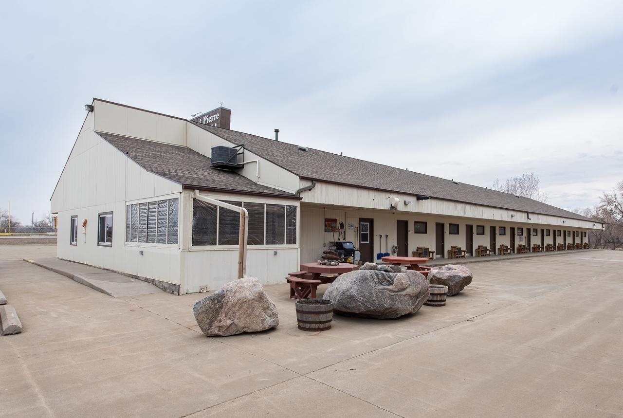 Fort Pierre Motel Экстерьер фото